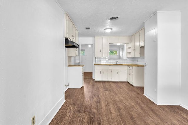 2310 Raymond Street, Pasadena, TX 77506