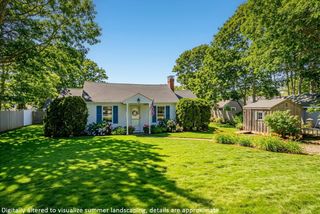 21 Nearmeadows Rd, Yarmouth, MA 02673