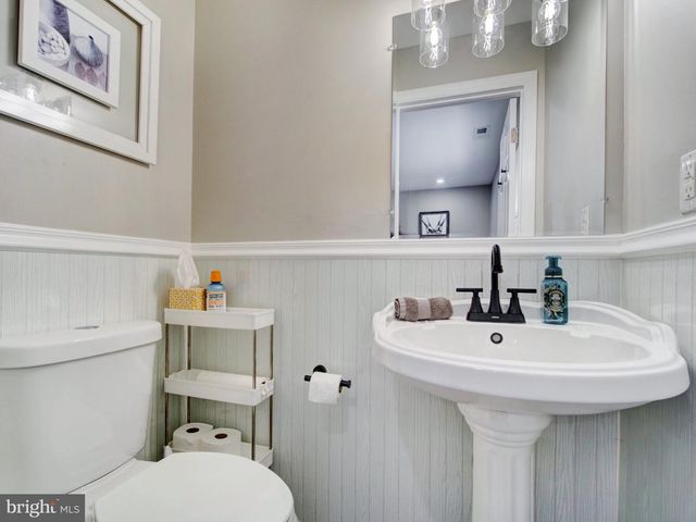 86 EXTONVILLE, Hamilton, NJ 08620