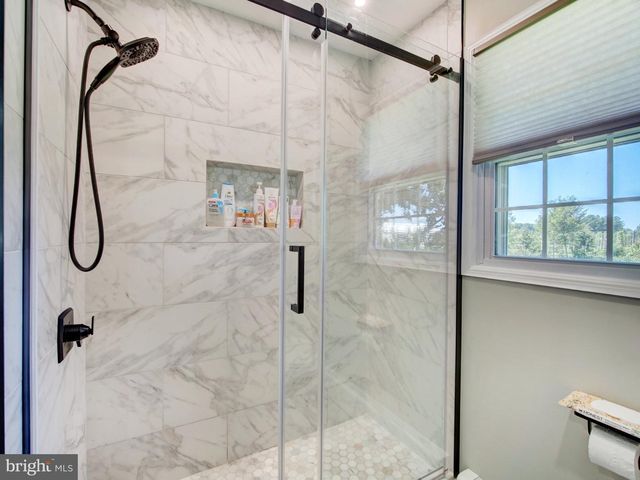 86 EXTONVILLE, Hamilton, NJ 08620