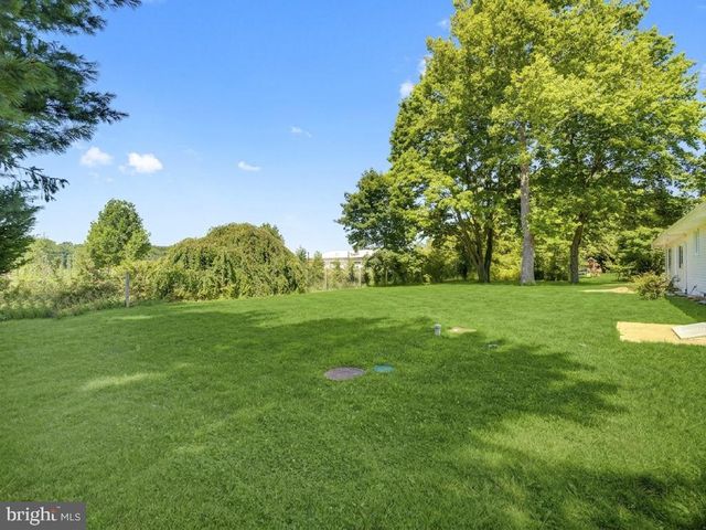 86 EXTONVILLE, Hamilton, NJ 08620