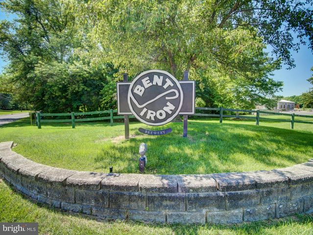 86 EXTONVILLE, Hamilton, NJ 08620