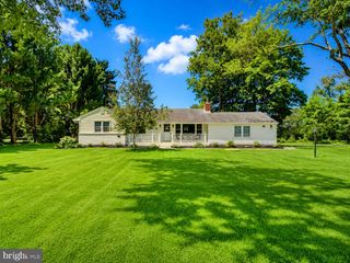 86 EXTONVILLE, Hamilton, NJ 08620