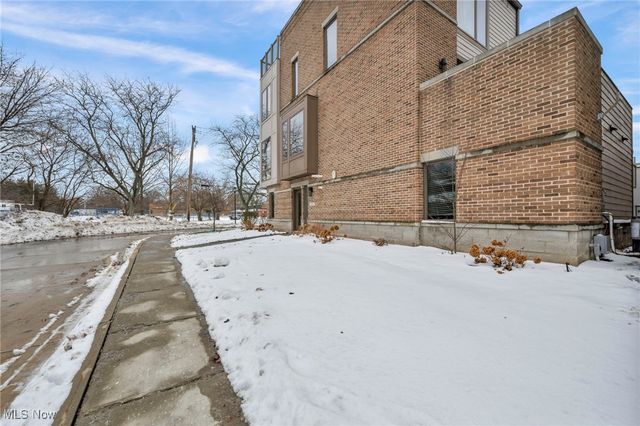 1399 Slate Court, Cleveland Heights, OH 44118