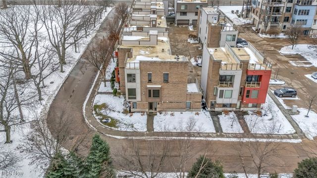 1399 Slate Court, Cleveland Heights, OH 44118