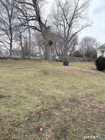 34 Stanley Street, Meriden, CT 06450