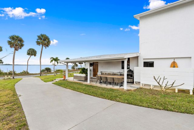 8309 S Indian River Drive, Fort Pierce, FL 34982