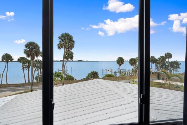 8309 S Indian River Drive, Fort Pierce, FL 34982
