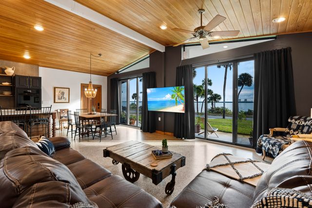 8309 S Indian River Drive, Fort Pierce, FL 34982