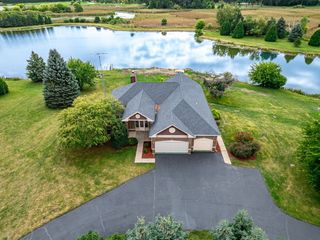 675 White Pine Circle, Lake In The Hills, IL 60156