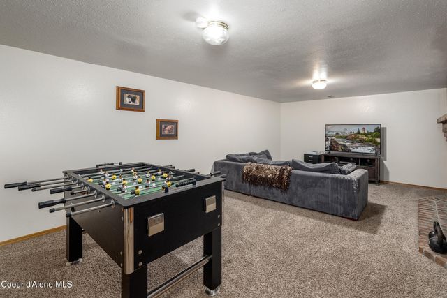 10378 N Bateman St, Hayden, ID 83835