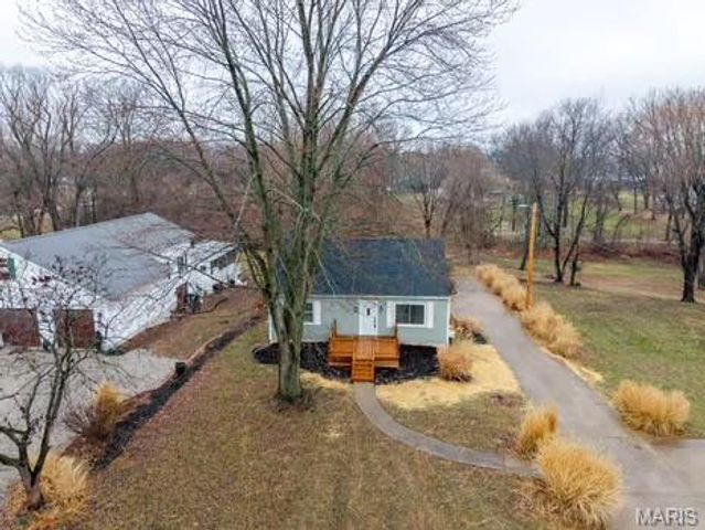 18 Catherine Drive, Fairview Heights, IL 62208