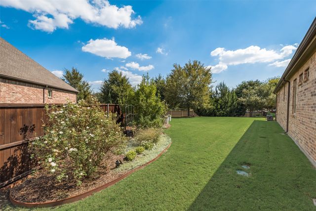 600 Splash Drive, Mckinney, TX 75071