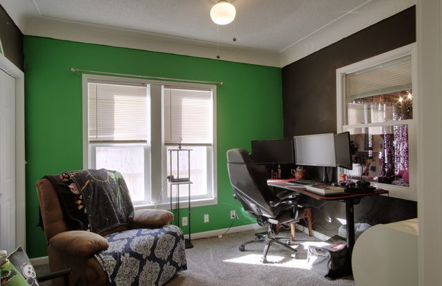 2743 Des Moines Street, Des Moines, IA 50317