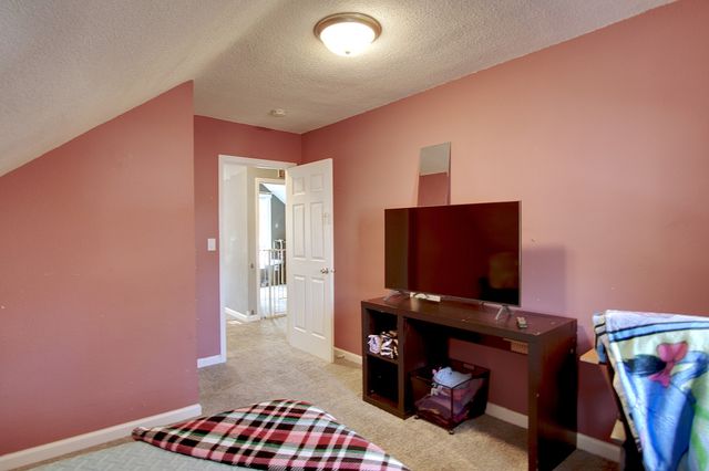 2743 Des Moines Street, Des Moines, IA 50317