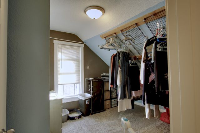 2743 Des Moines Street, Des Moines, IA 50317