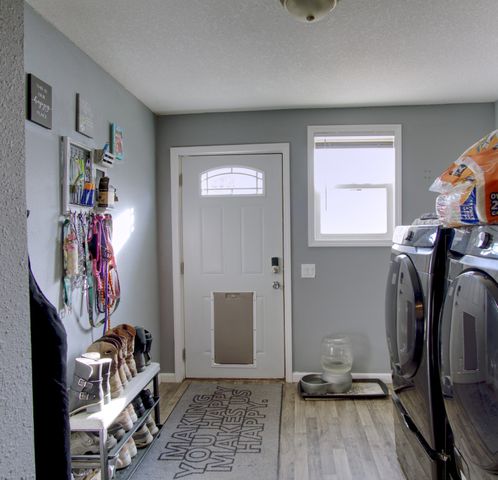 2743 Des Moines Street, Des Moines, IA 50317