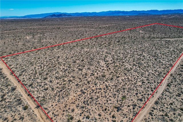 777 La Brisa Road, Yucca Valley, CA 92284