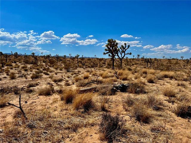777 La Brisa Road, Yucca Valley, CA 92284