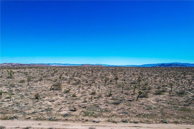 777 La Brisa Road, Yucca Valley, CA 92284