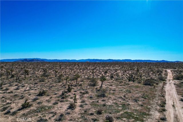 777 La Brisa Road, Yucca Valley, CA 92284