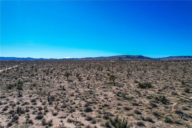 777 La Brisa Road, Yucca Valley, CA 92284