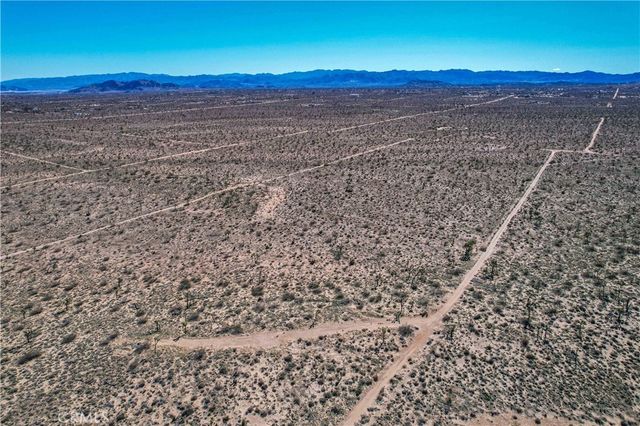777 La Brisa Road, Yucca Valley, CA 92284