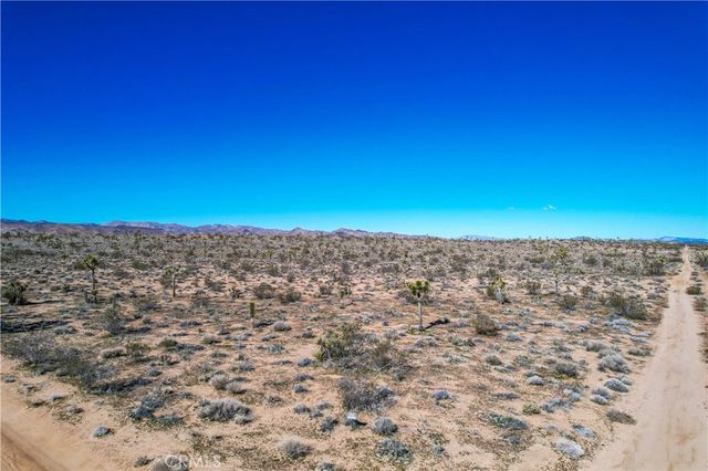 777 La Brisa Road, Yucca Valley, CA 92284