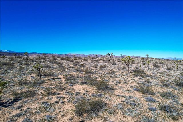 777 La Brisa Road, Yucca Valley, CA 92284