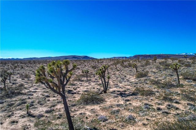 777 La Brisa Road, Yucca Valley, CA 92284