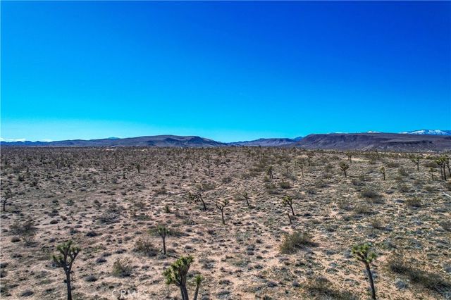 777 La Brisa Road, Yucca Valley, CA 92284