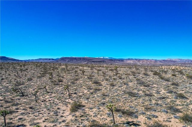 777 La Brisa Road, Yucca Valley, CA 92284