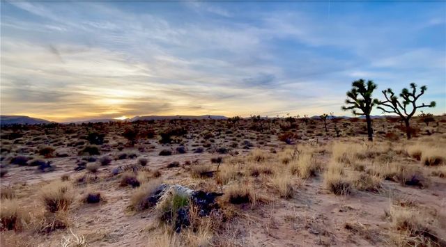 777 La Brisa Road, Yucca Valley, CA 92284