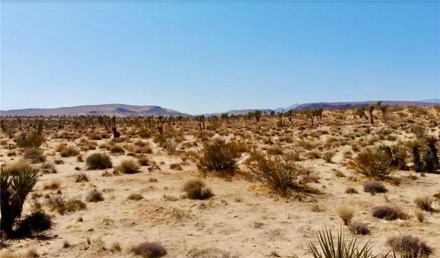 777 La Brisa Road, Yucca Valley, CA 92284