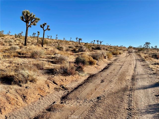 777 La Brisa Road, Yucca Valley, CA 92284
