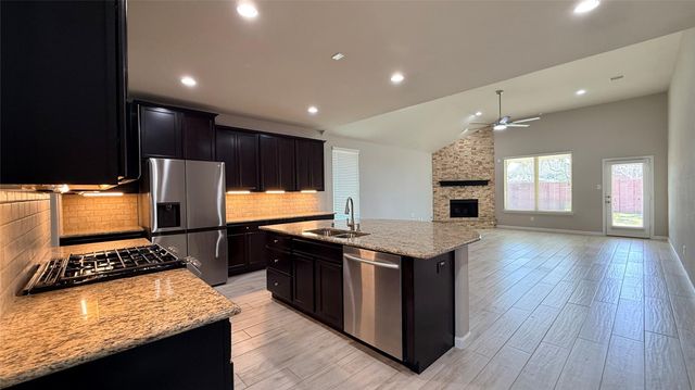 2982 Austin Breeze Lane, League City, TX 77573