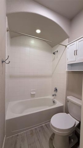 2982 Austin Breeze Lane, League City, TX 77573