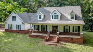 1995 N Highway 301, Lake Cormorant, MS 38641