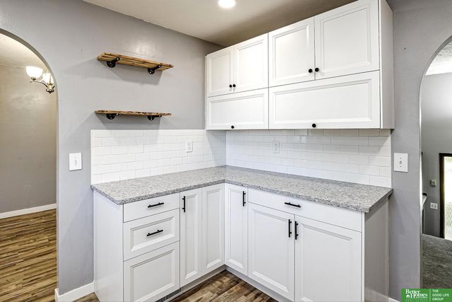 10734 Borman Circle, Omaha, NE 68127