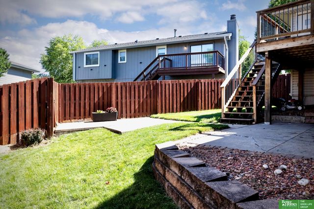 10734 Borman Circle, Omaha, NE 68127
