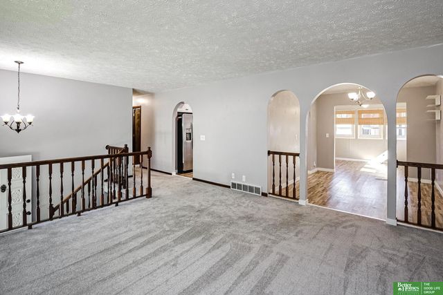 10734 Borman Circle, Omaha, NE 68127