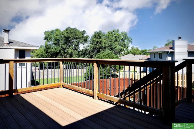 10734 Borman Circle, Omaha, NE 68127