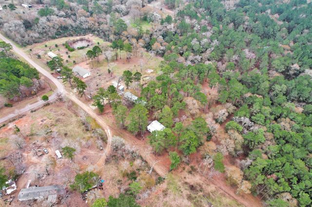 Split A Tall Pine Road, Navasota, TX 77868