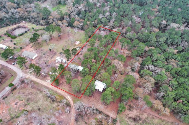 Split A Tall Pine Road, Navasota, TX 77868