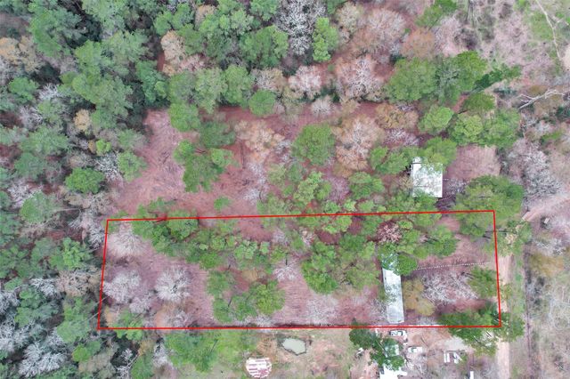 Split A Tall Pine Road, Navasota, TX 77868