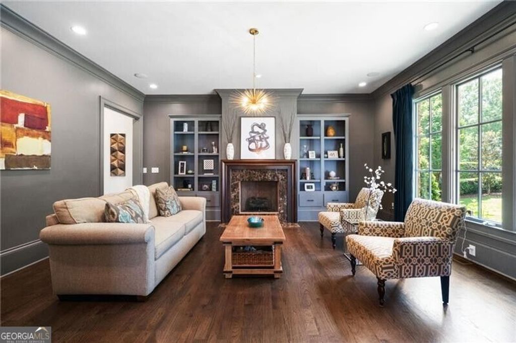 4207 Glengary Drive NE, Atlanta, GA 30342 — photo 3