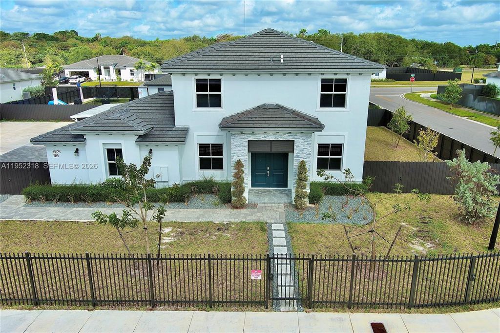 16925 SW 289th Ter, Homestead, FL 33030
