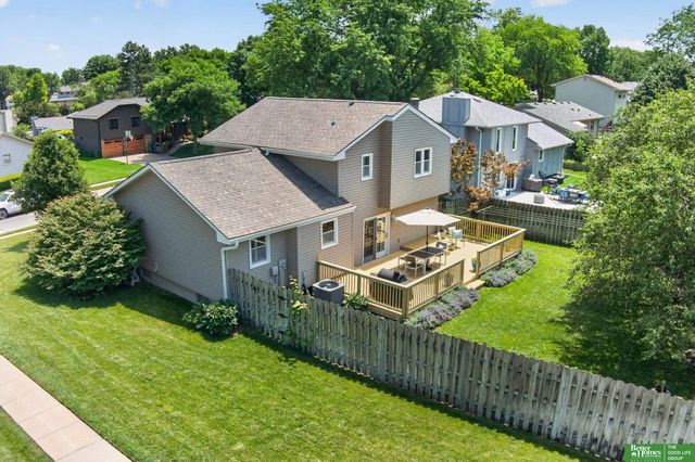 6706 S 77 Street, Ralston, NE 68127