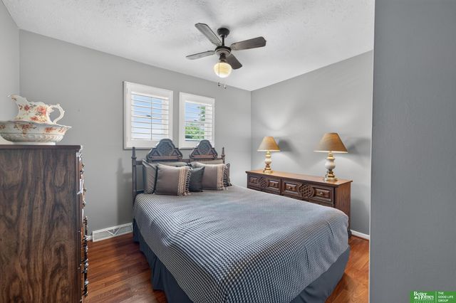 6706 S 77 Street, Ralston, NE 68127