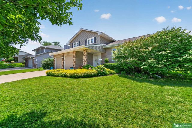 6706 S 77 Street, Ralston, NE 68127